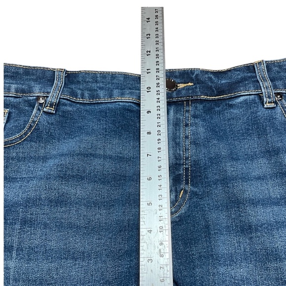 LANE BRYANT Cotton Blend Stretch Mid-Rise Boyfriend Capri Flex Magic Waistband - Picture 7 of 11